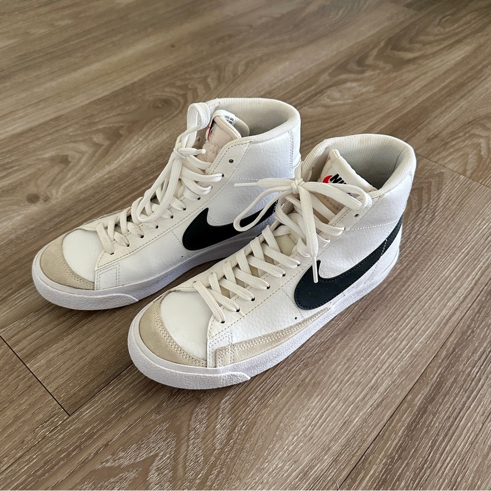 Nike Blazer Mid '77